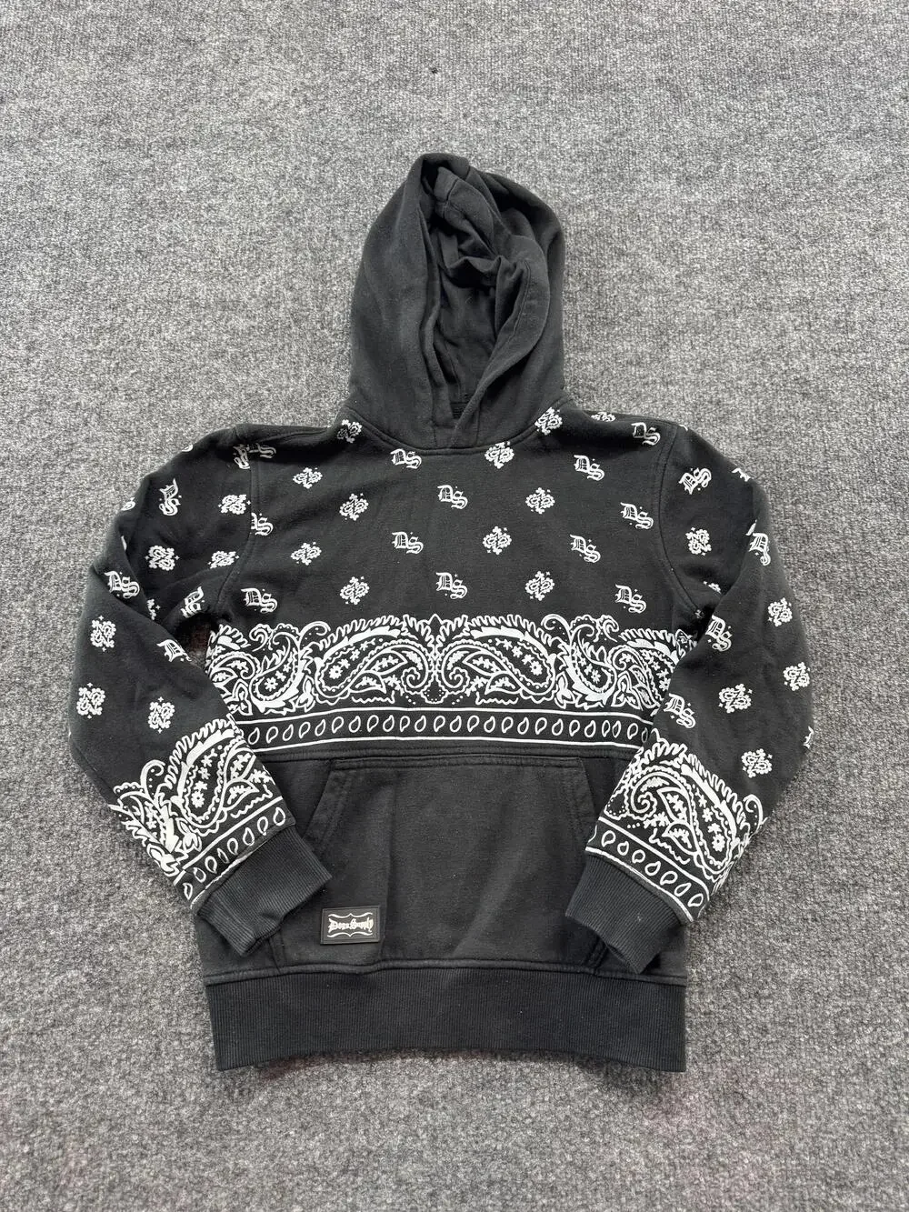 Dogg Supply Hoodie Boys 8 Black Paisley Bandana Graphic Pullover Fleece